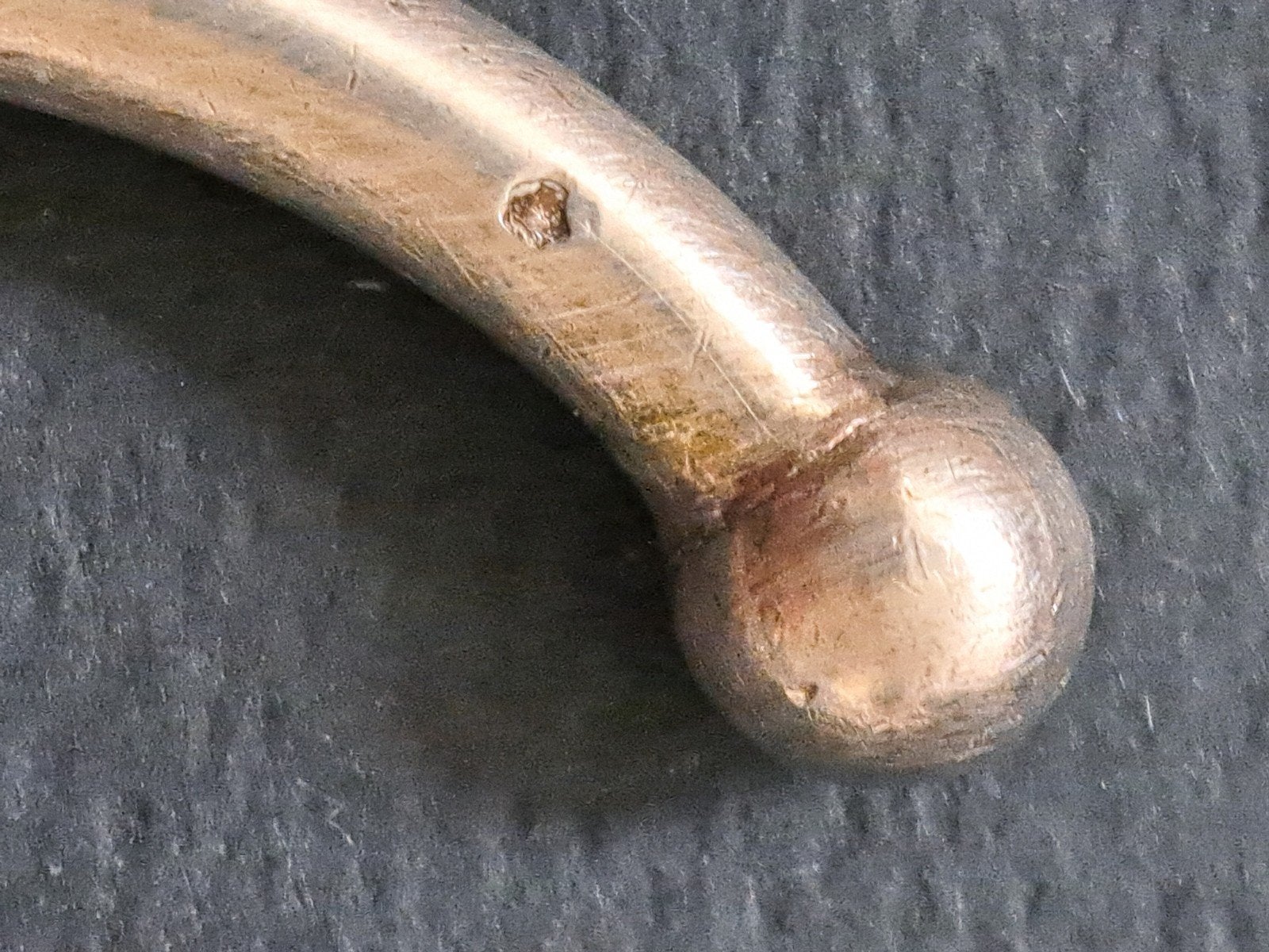 Bracelet jonc en argent, Enlèvement, Argent