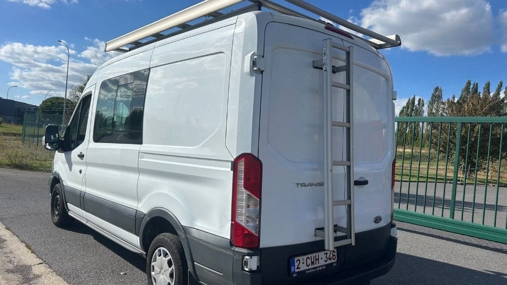 Ford transit double cabine, Autos, Euro 6, Boîte manuelle, Entretenue par le concessionnaire, Noir