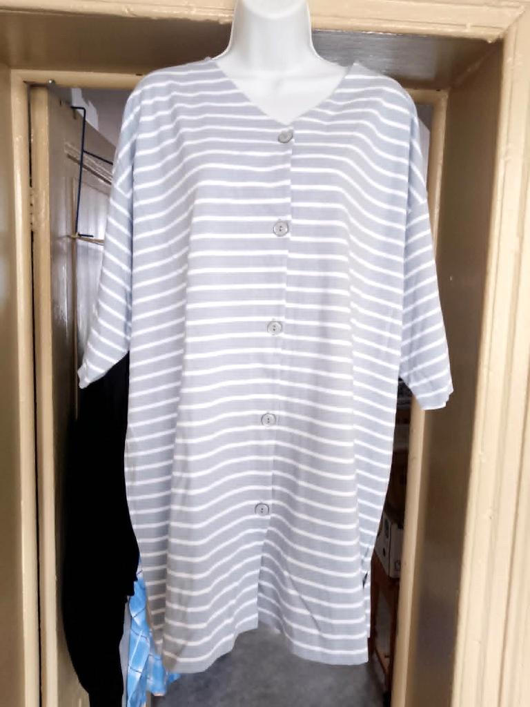 haut femme  neuf taille 52 3xl/4xl il y a plusieurs pièces, Kleding | Dames, Ophalen, Nieuw, Maat 46/48 (XL) of groter