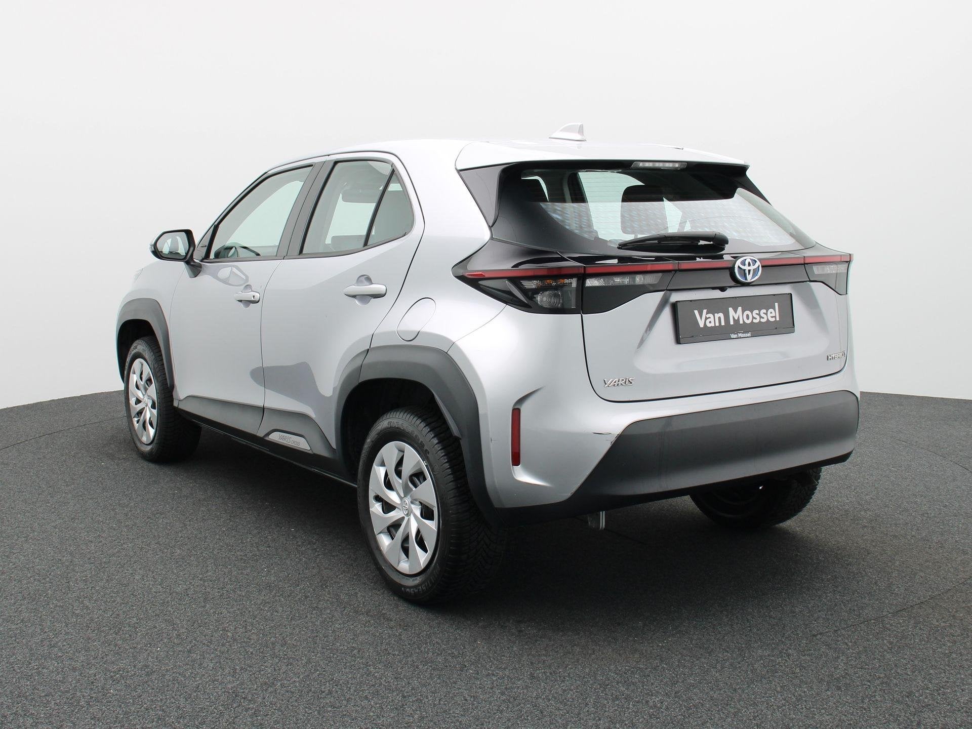 Toyota Yaris Cross 1.5 VVT-ie Hybrid 85kW Dynamic CVT, Auto's, Toyota, Dealer onderhouden, Stof, Gebruikt, 750 kg