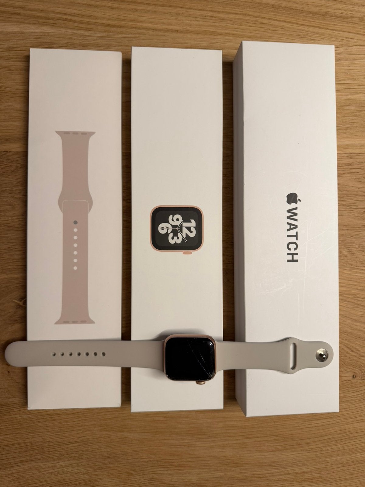 Apple watch SE 40MM gold case inclusief USB-C oplaadkabel, Enlèvement, Utilisé