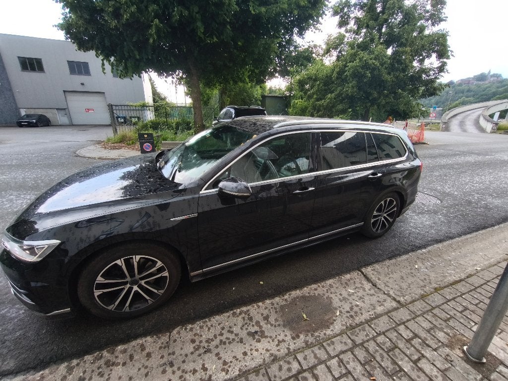 Passat, Auto's, Volkswagen, 2220 kg, 4 cilinders, Zwart, Leder