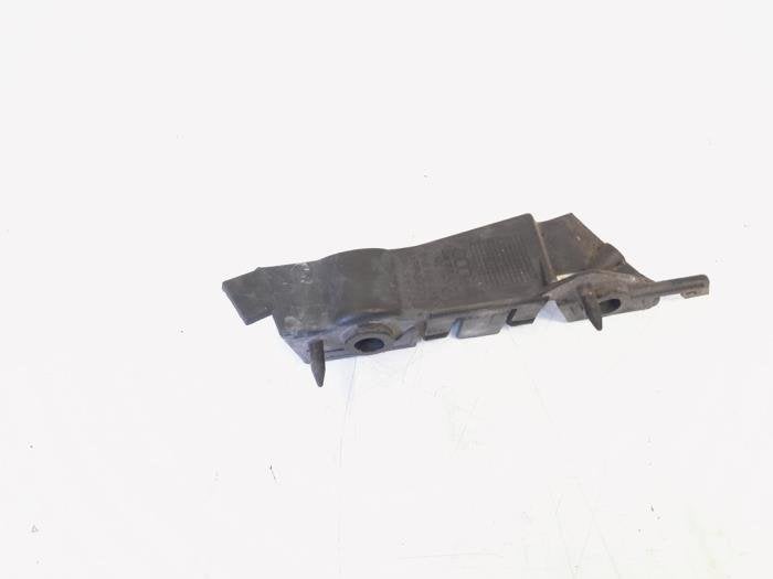 Bumpersteun links-voor van een Audi A4, Gebruikt, -, -, -