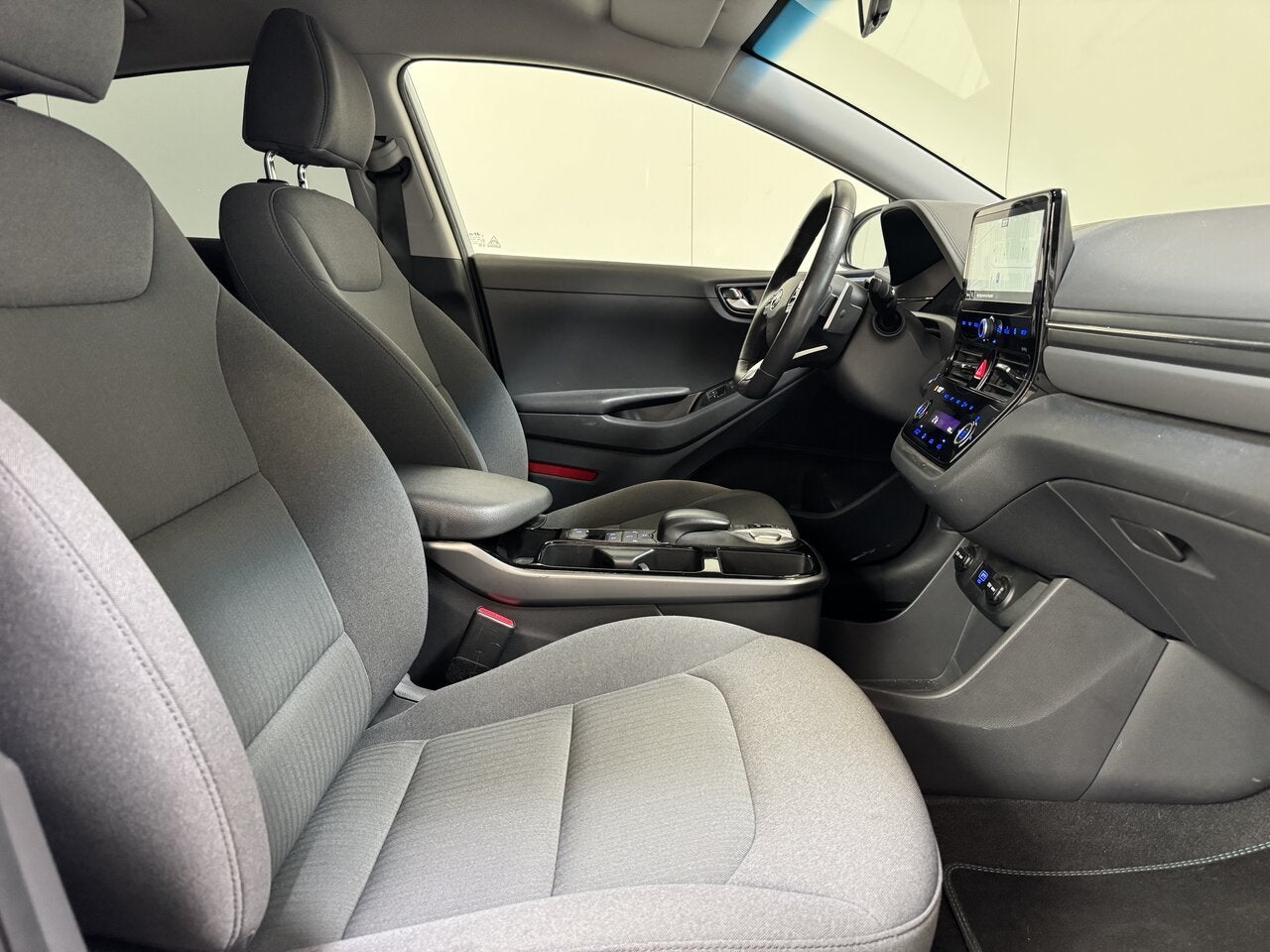 Hyundai Ioniq Elektrisch - Airco - GPS - Topstaat!, Auto's, Hyundai, 4 deurs, Wit, https://public.car-pass.be/vhr/7ad66f58-011f-4e71-b1a5-85919953b75a