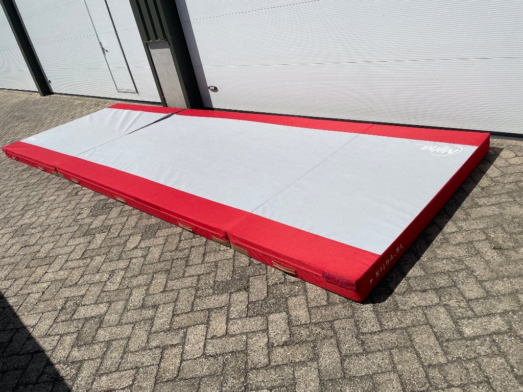 Landingsmat, valmat, dikke mat, turnmat, gymmat, sportmat, Ophalen, Gebruikt