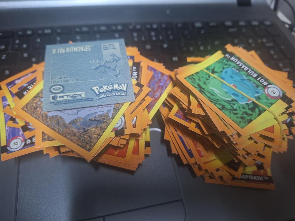 200 jaren 90 Pokémon stickers, Verzamelen, Ophalen of Verzenden