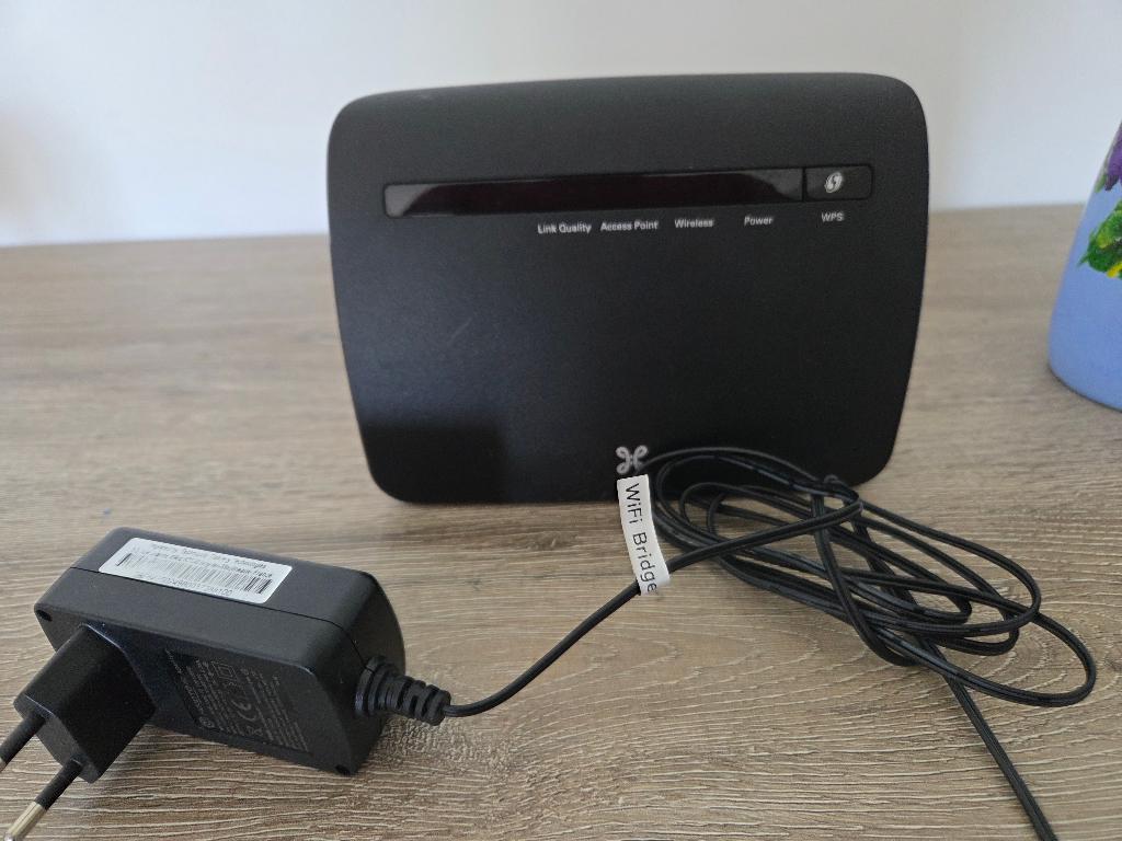 Wifi bridge, Computers en Software, Ophalen of Verzenden, Gebruikt