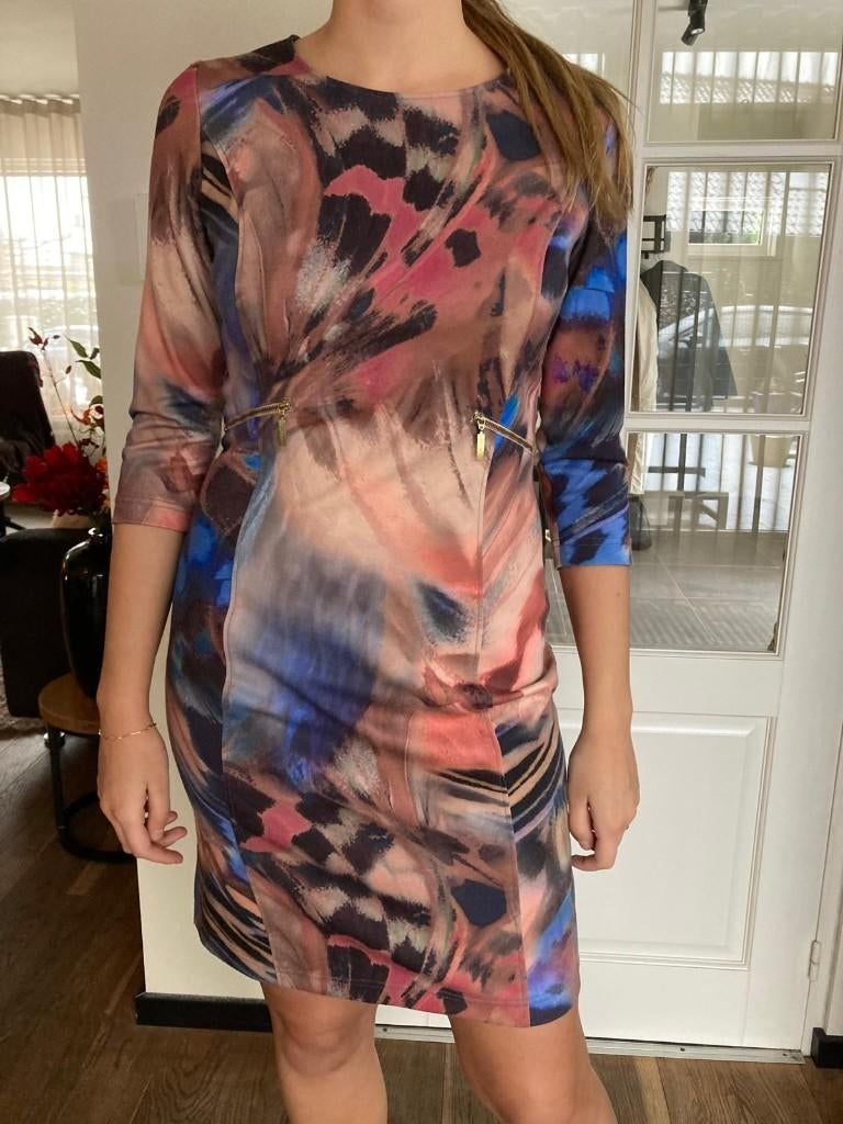 Caroline Biss Elegante jurk met uniek design - Maat 40-42, Kleding | Dames, Jurken, Maat 38/40 (M), Overige kleuren, Verzenden