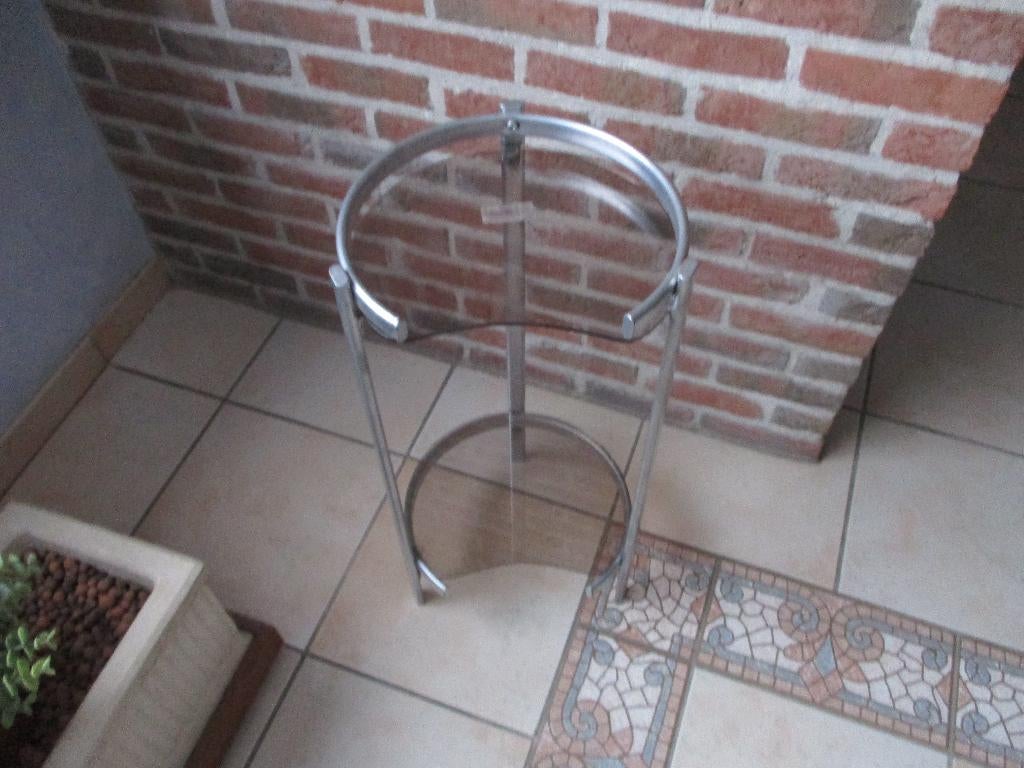 tafeltje, Minder dan 55 cm, Gebruikt, Metaal of Aluminium, Rond