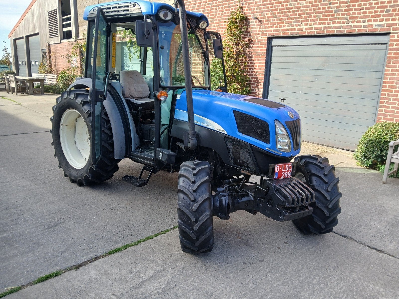 new holland T4040N 87pk smalspoortractor, Articles professionnels, 80 à 120 ch, Enlèvement, Utilisé, 2500 à 5000