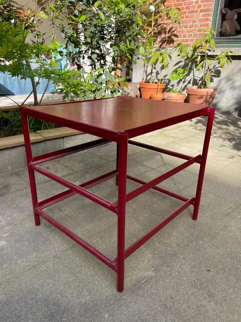 Étagère métallique rouge / Rood metalen rek, Enlèvement