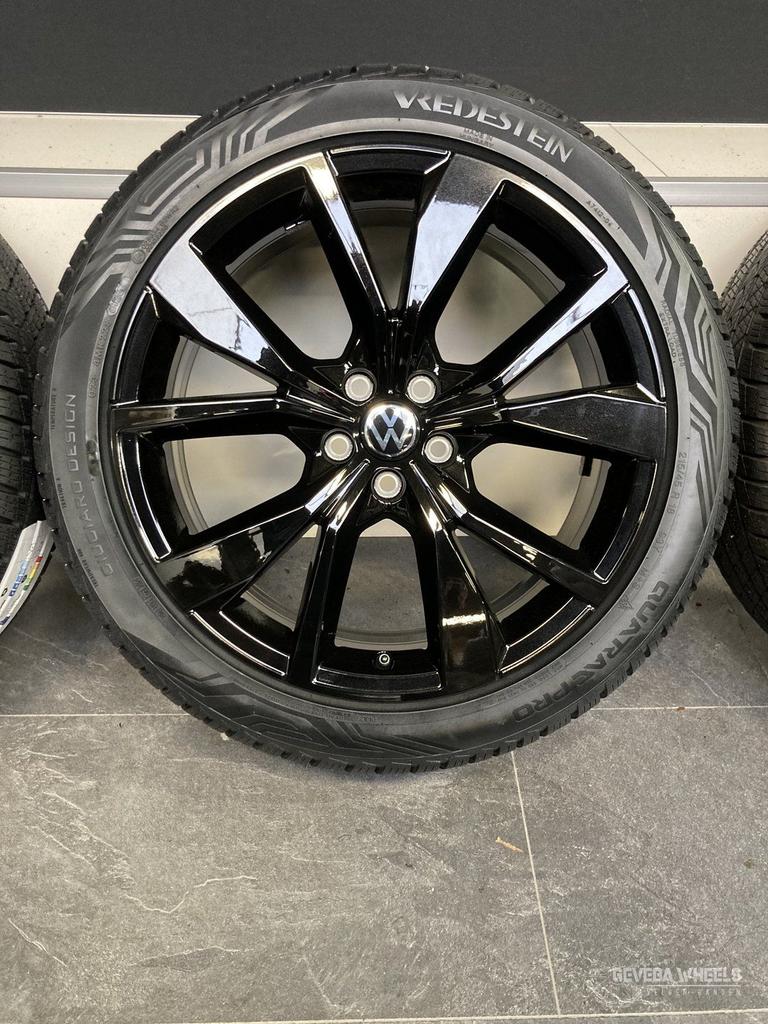 18” originele Volkswagen T-cross / Taigo R velgen + banden, Pneus et Jantes, 215 mm, 4 Saisons, Véhicule de tourisme
