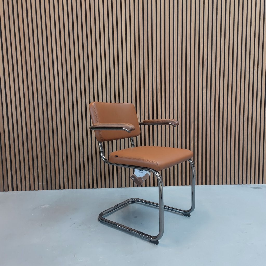 Thonet S64 PV - Cognac leder, Antiek en Kunst, Antiek | Meubels | Stoelen en Sofa's, Ophalen of Verzenden
