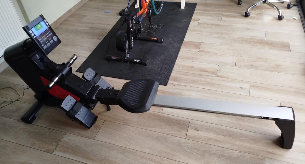 Focus Fitness row 3, Sport en Fitness, Fitnessapparatuur, Ophalen, Aluminium, Zo goed als nieuw, Roeitrainer