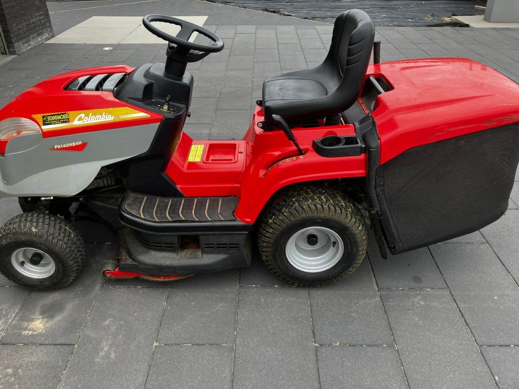 Tracteur tondeuse Colombia PA140H84H + lève-tracteur, Moins de 90 cm, Enlèvement, Démarrage électrique, Colombia