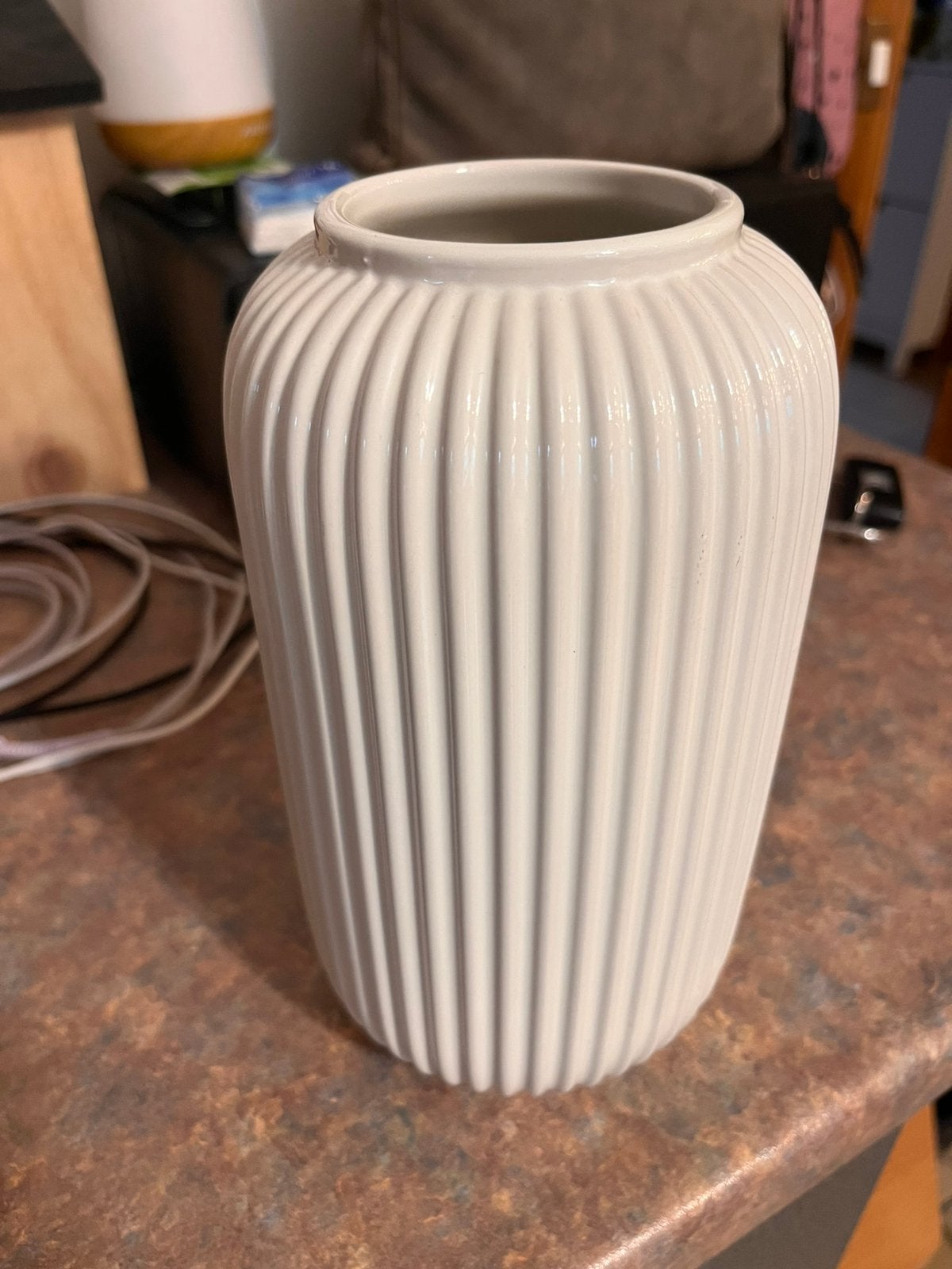 vase IKEA en céramique blanche nervurée, Enlèvement