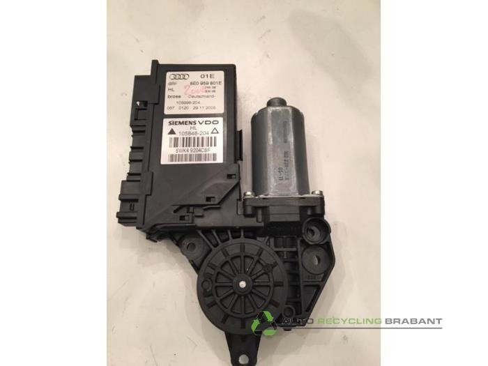 Moteur de vitre portière d'un Audi A4, -, 3 mois de garantie, Utilisé, -