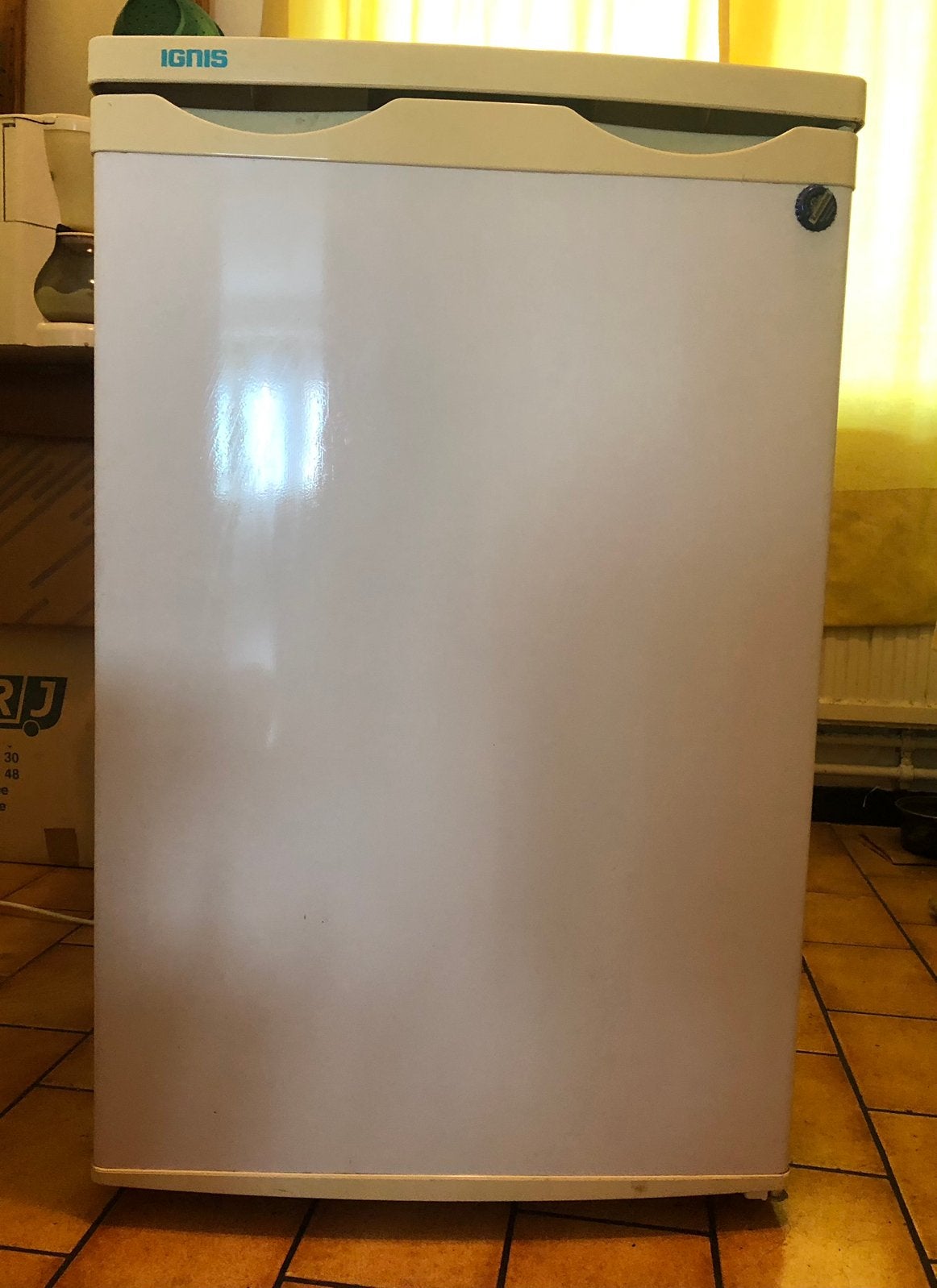 Réfrigérateur IGNIS wirpol  gratuit!, Congélateur, 85 à 120 cm, Enlèvement, Ne fonctionne pas