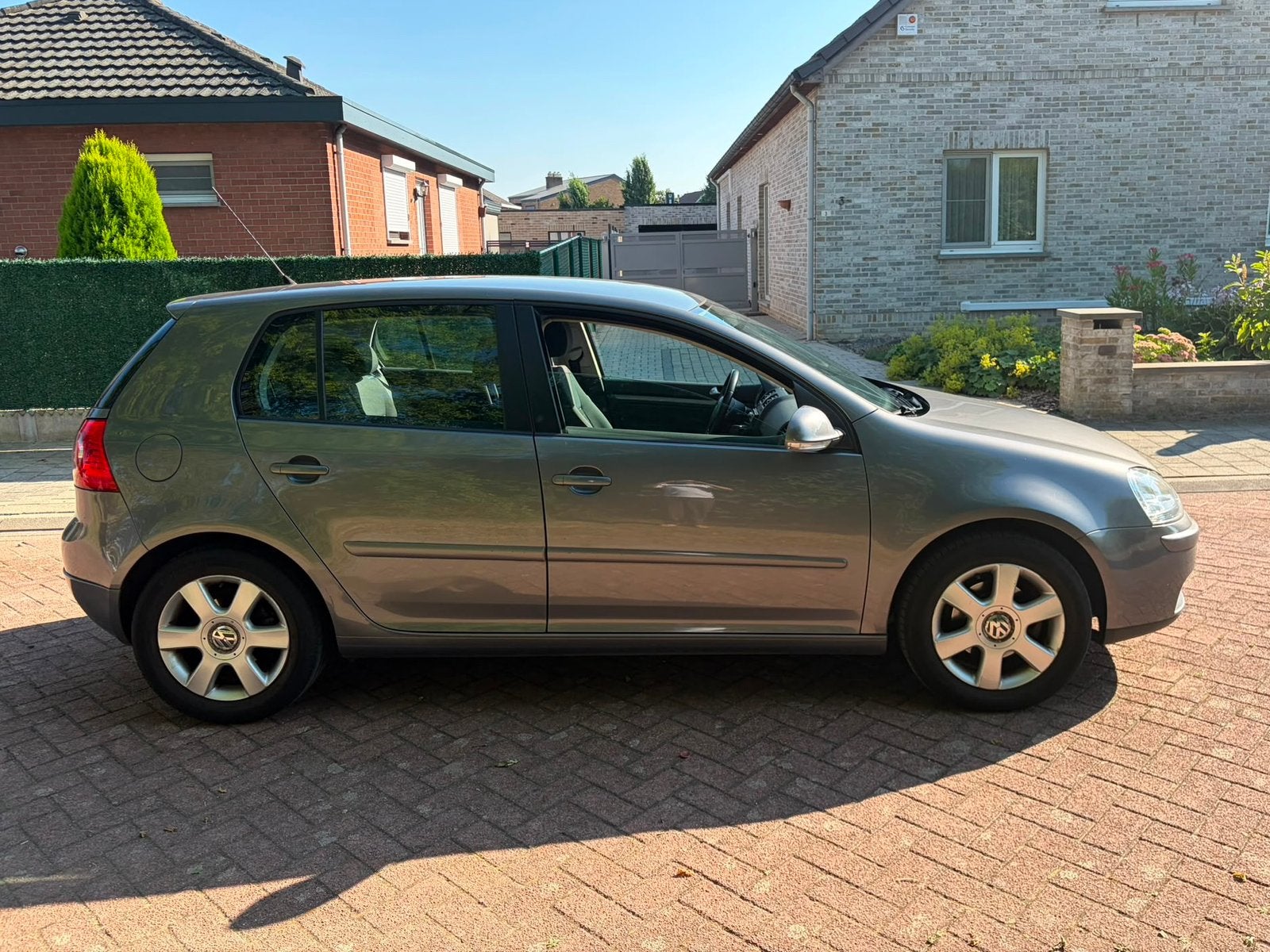 Vw golf 5 1.4 benzine 119000 km 02/2007 airco, 4 cilinders, 5 deurs, Euro 4, Zilver of Grijs
