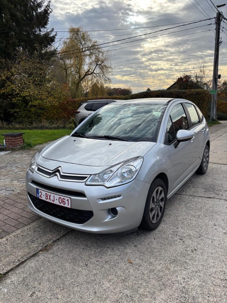 Citroen C3 1.2 essence en parfait état, Auto's, Stof, 1199 cc, 5 deurs, 3 cilinders