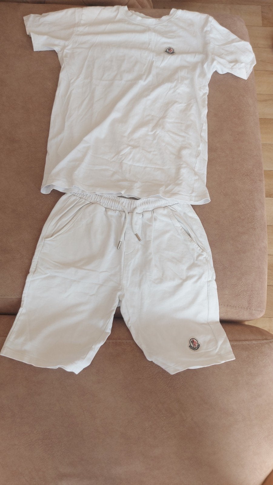 Moncler setje maat s, Kleding | Heren, T-shirts, Moncler, Wit, Nieuw, Ophalen of Verzenden