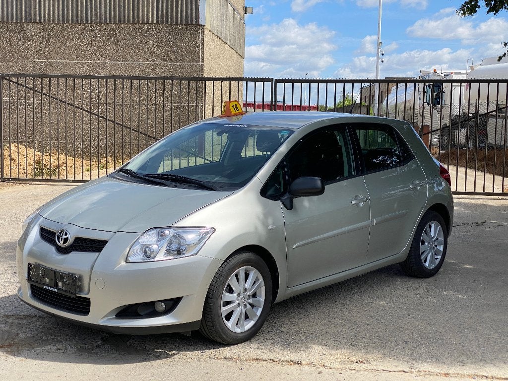 Toyota Auris 1.4 Turbo D4D Luna automatique, Auto's, Toyota, Multifunctioneel stuurwiel, Stof, Zwart, 4 cilinders