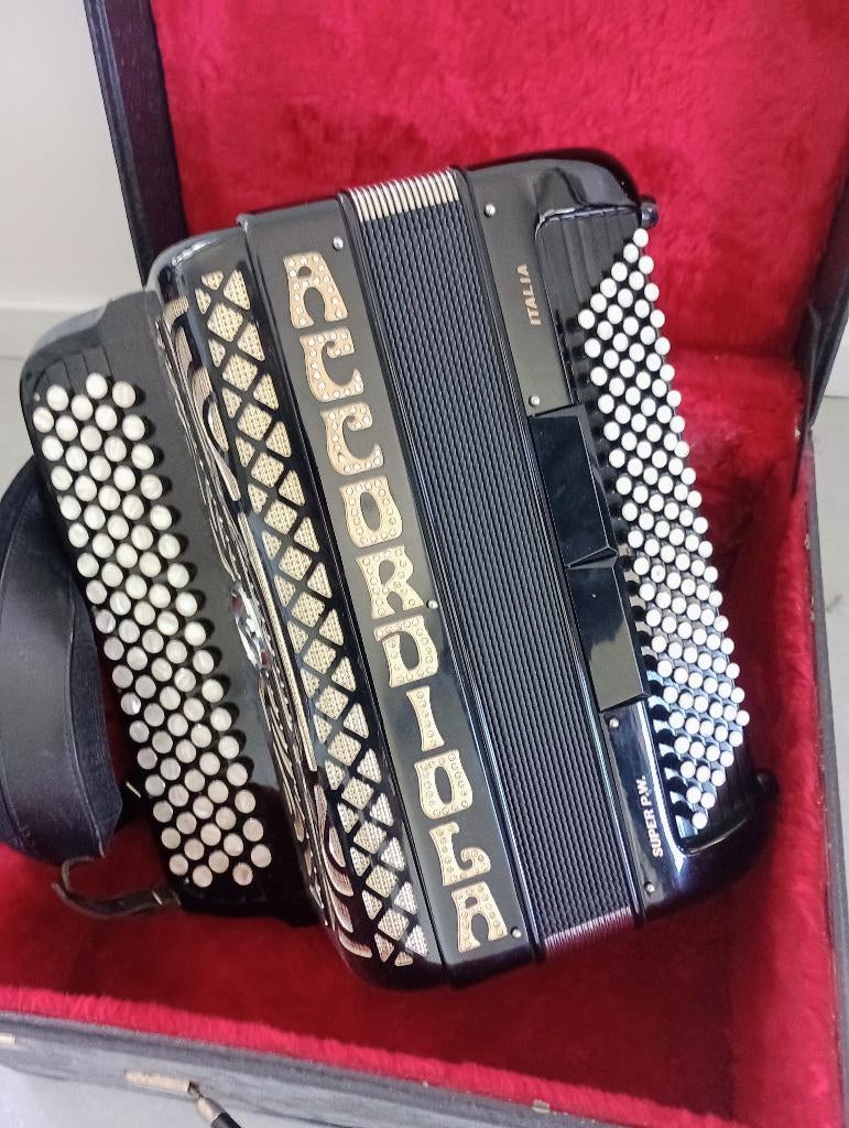Accordeon - Accordiola P.W. Italia, Ophalen, Gebruikt, Met koffer, Accordiola