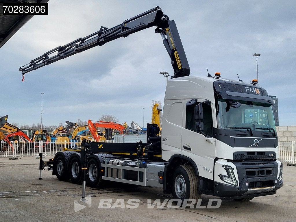 Volvo FMX 500 8X4 NEW! Palfinger PK33002 EH Crane + HT22TEC, Auto's, Vrachtwagens, Automaat, Euro 6, Wit, Bedrijf