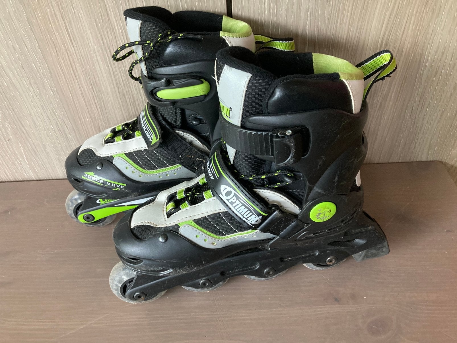 Inline skaters skeelers maar 32 - 35 verstelbaar, Overige merken, Kinderen, Ophalen of Verzenden, Inline skates 4 wielen