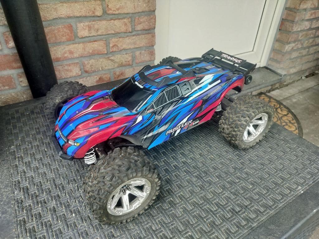 TRAXXAS 4X4 Rustler VXL brushless i.z.g.s, Hobby & Loisirs créatifs, Modélisme | Radiocommandé & Téléguidé | Voitures, Comme neuf