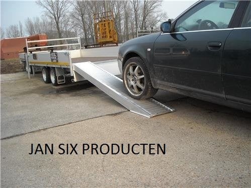 Alu. oprijplaten 2500 x 360 cap 6000 kg / paar type 125/25, Ophalen of Verzenden