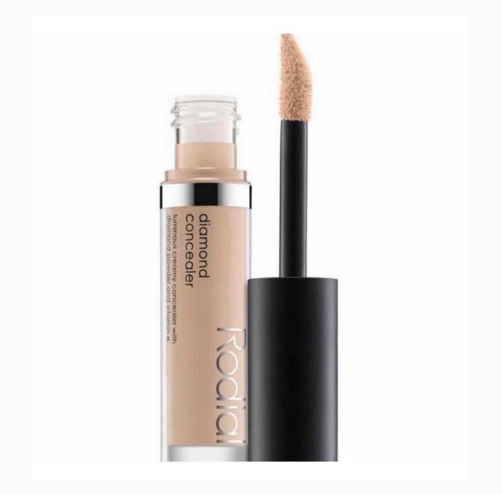 Rodial Diamond Liquid Concealer, Shade 30 make-up beige tint, Handtassen en Accessoires, Uiterlijk | Cosmetica en Make-up, Ogen
