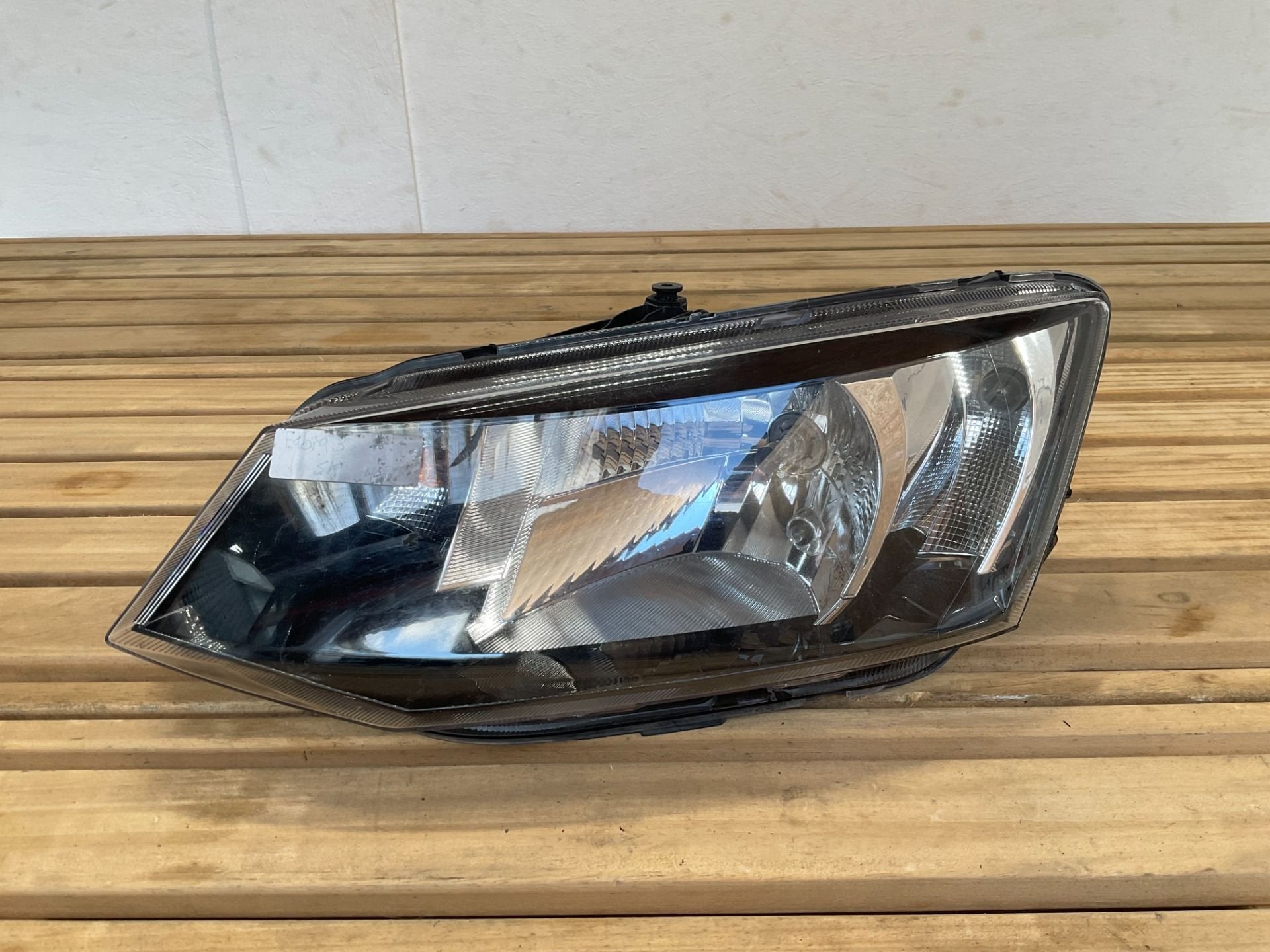 Koplamp Skoda Fabia III 2014-2018 6V1941015 SK-4611, Auto-onderdelen, Tr. Vaclava Klementa 869
293 01  Mlada Boleslav, CZ, Skoda