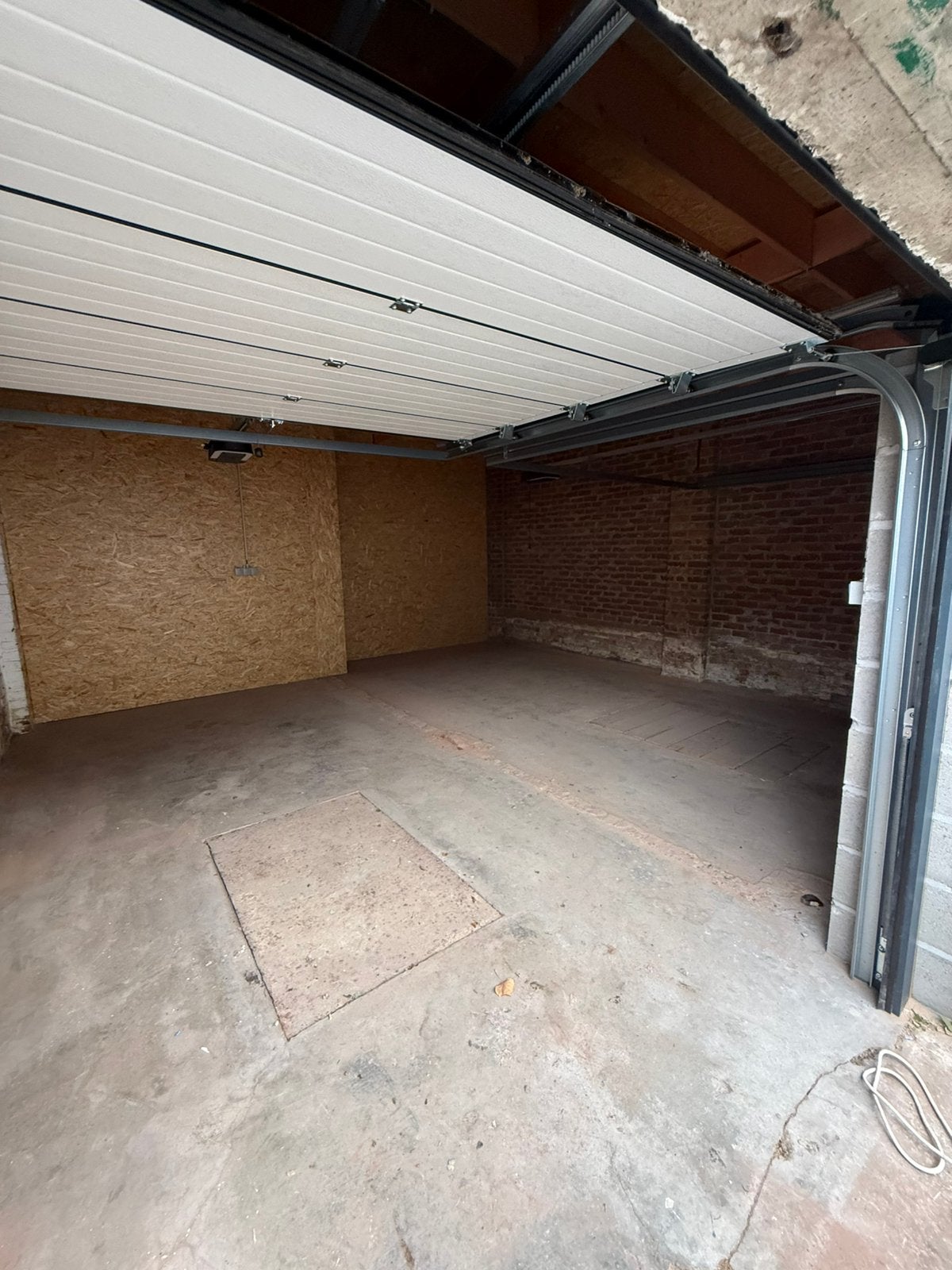 Entrepôt à Louer 30M2 Nimy ( Mons ), Immo