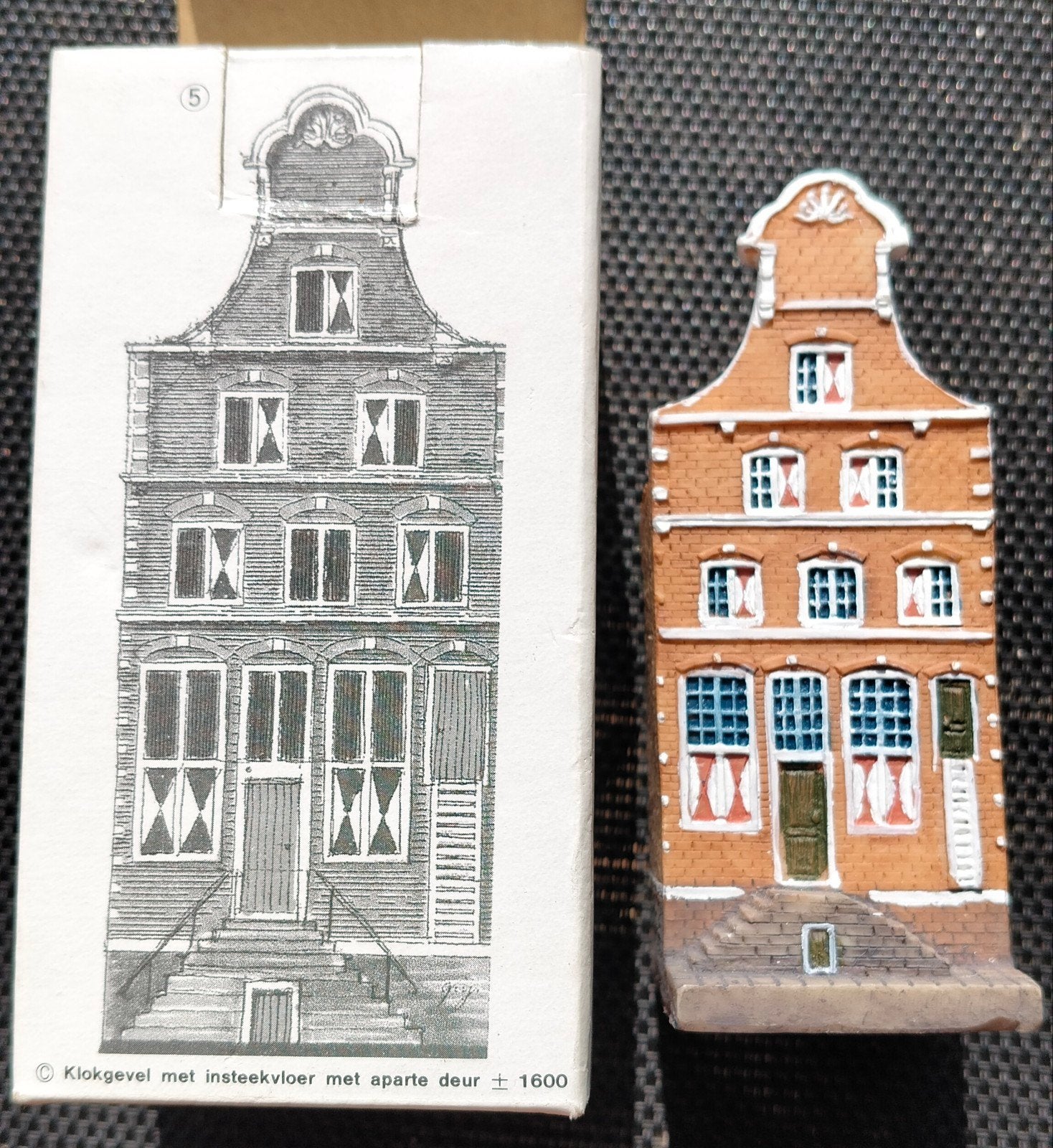 Grachtenhuisje 5 -  Honderd jaar Blokker, Verzamelen, Sabenasouvenirs, Ophalen