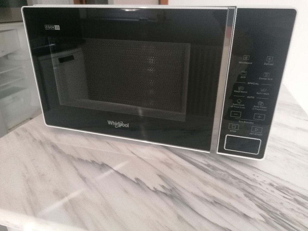 Micro-ondes Whirlpool COOK20 blanc, Comme neuf, Enlèvement, 45 à 60 cm, Four