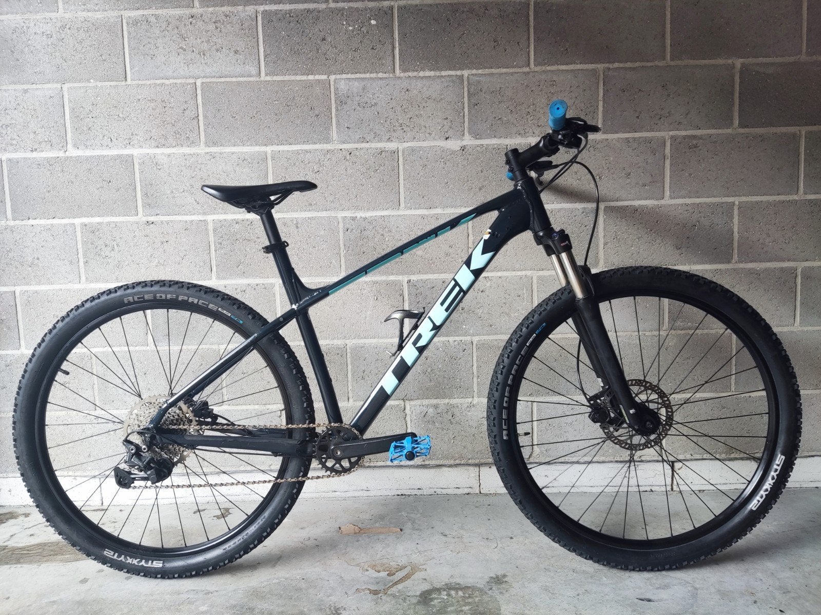TREK Marlin 6 - Mountainbike, Fietsen en Brommers, Ophalen, Gebruikt, Hardtail, Heren