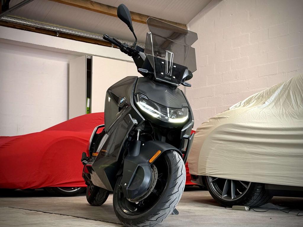 BMW CE 04 Pack Dynamique ! (bj 2022), Motoren, Motoren | BMW, Bedrijf, Overig, 11 kW of minder, ABS, LED Verlichting