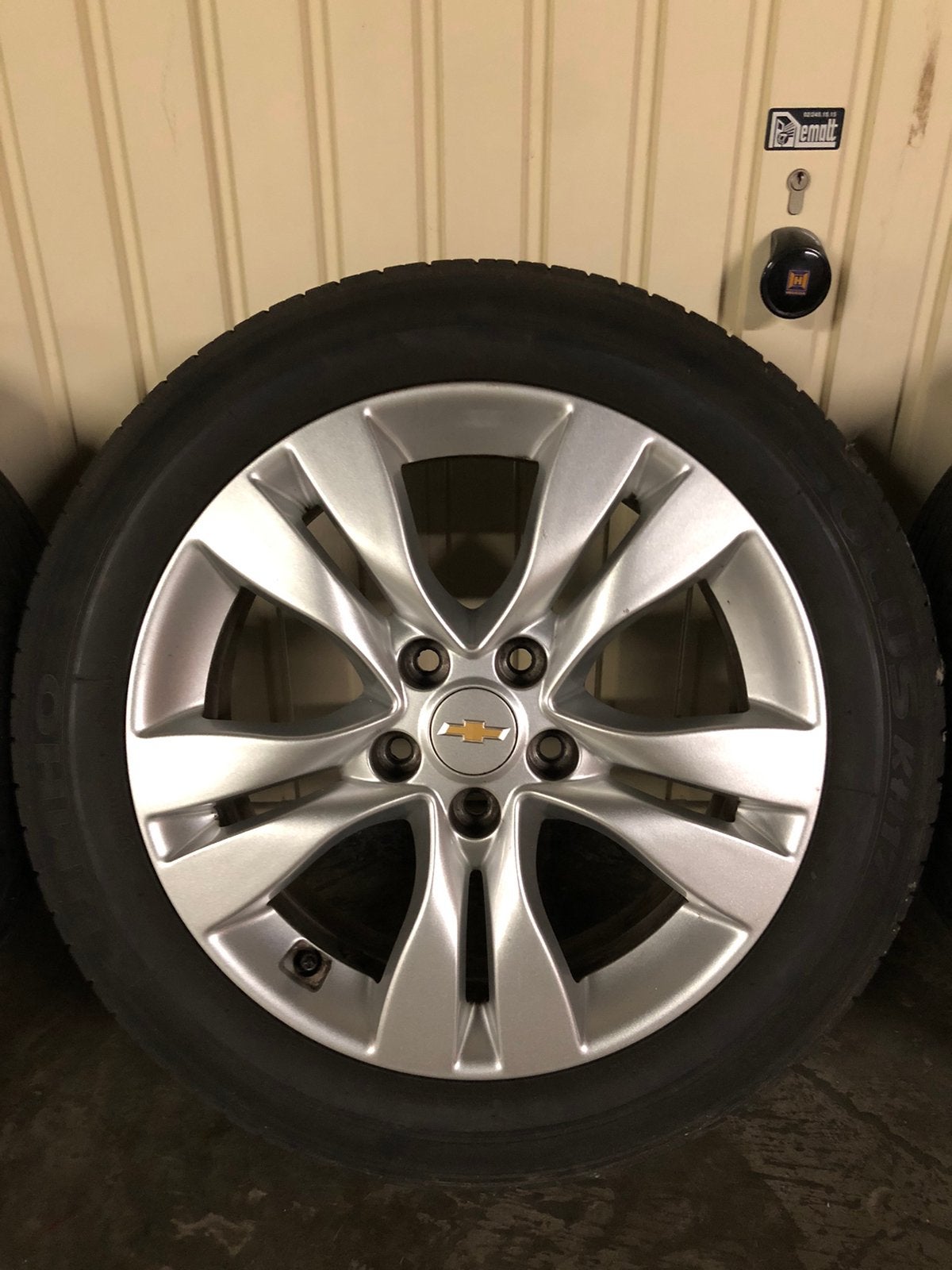 Jantes alu 17 pouces d'origine Chevrolet Cruze, Autos : Pièces & Accessoires, Pneus et Jantes, Enlèvement ou Envoi, Véhicule de tourisme