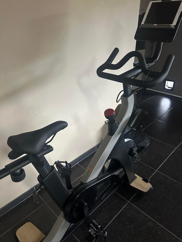 Trainingbike bike 900, Ophalen, Zo goed als nieuw, Hometrainer