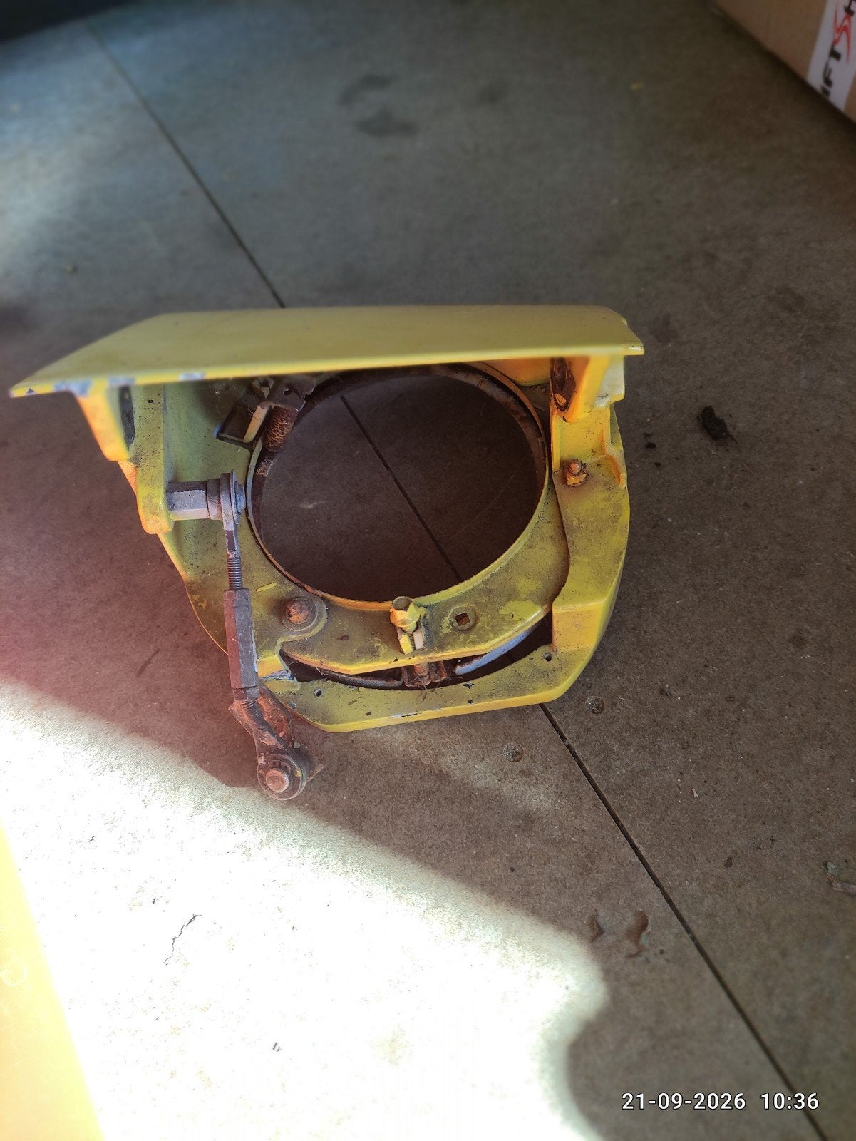 koplamp houder linkerkant fiat x1/9, Auto-onderdelen, Ophalen, Voor, Fiat