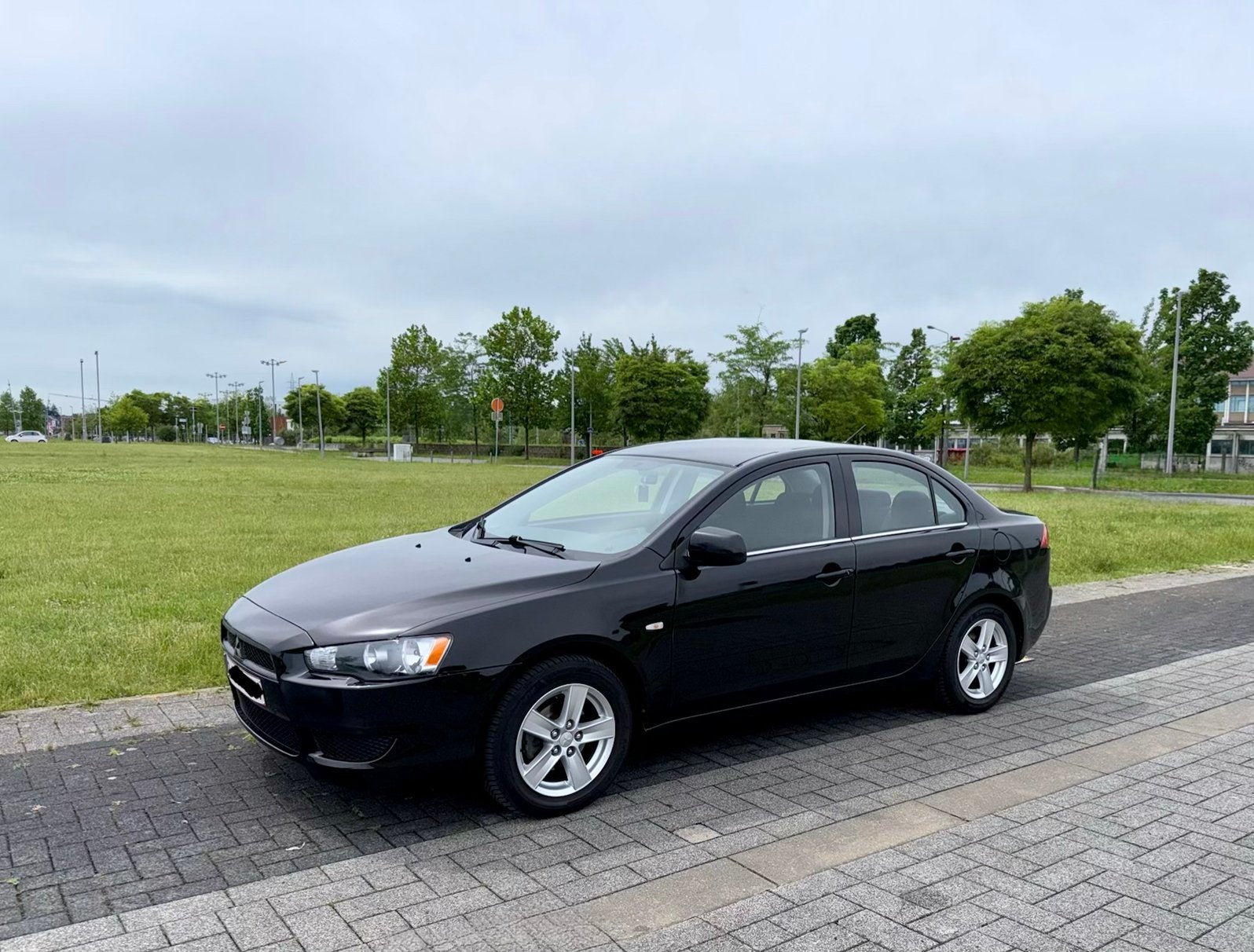 Mitsubishi Lancer, Auto's, Mitsubishi, Voorwielaandrijving, Stof, Zwart, 4 cilinders