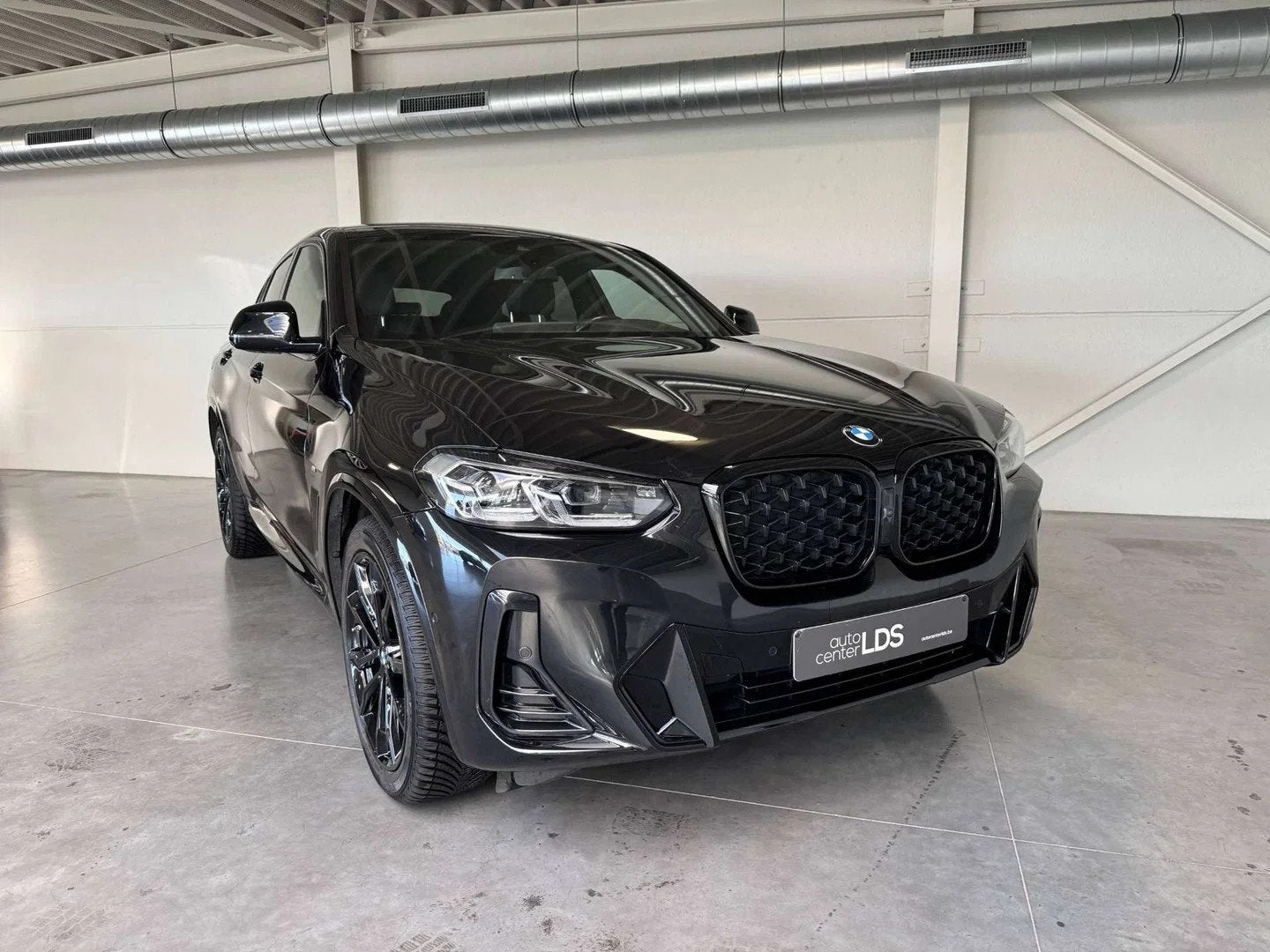 BMW X4 X4 2.0iA xDrive20 MHEV - M-Pakket - 20" velgen, Autos, Cuir, 135 kW, Entreprise, https://public.car-pass.be/vhr/04da4006-213a-4de1-822d-591848468d88
