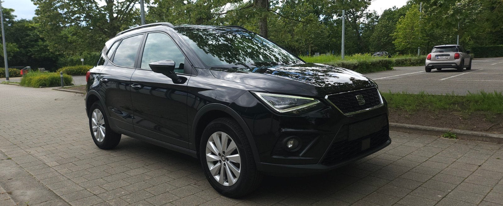 SEAT ARONA 1.0 TSI BENZINE BJ.2018 MET 73.000 KM.GARANTIE!!, Voorwielaandrijving, Testrit aan huis, Stof, Zwart