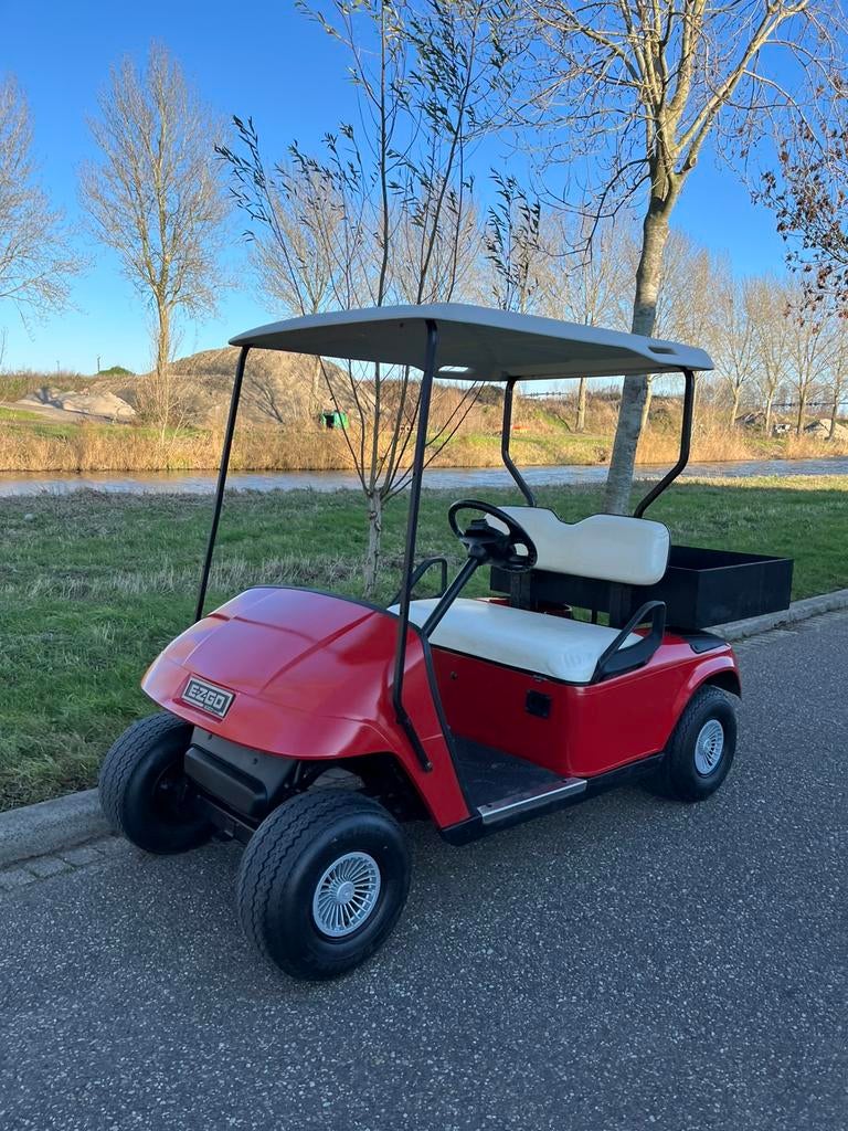 Electrische golfkar met bakje prachtige conditie, Ophalen, Zo goed als nieuw, Golfkar