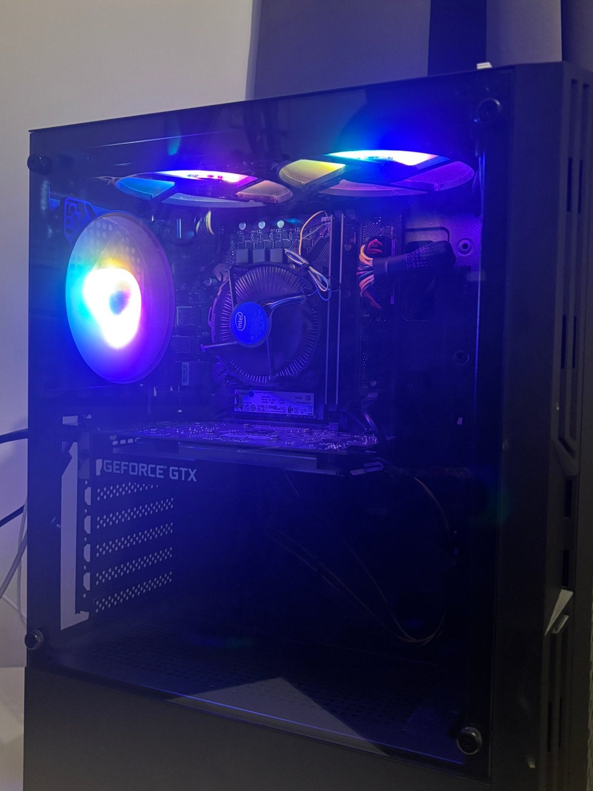 PC pré-construit, 4 Ghz ou plus, Utilisé, SSD, Avec carte vidéo