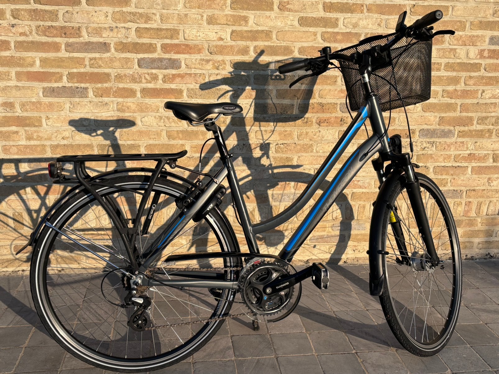 Thompson trekkingfiets / stadsfiets – Lage instap, Fietsen en Brommers, Fietsen | Dames | Sportfietsen en Toerfietsen, Ophalen