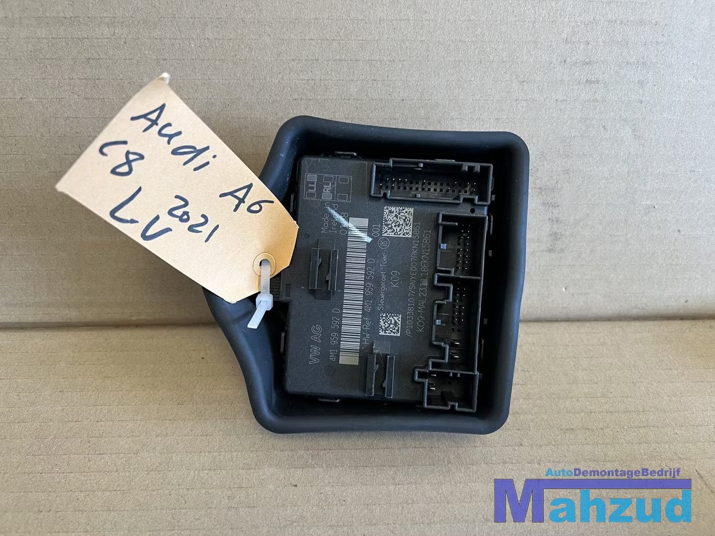 AUDI A6 C8 Links voor deur module 2018+ 4M1959592D, Gebruikt, AUDI AG, Auto-Union-Strasse 1
85045  Ingolstadt, DE, Audi