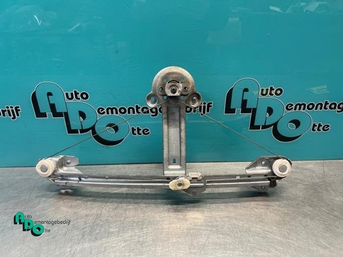 Mécanique vitre 4portes arrière droite d'un Opel Astra (As, -, Opel, 3 mois de garantie, Utilisé