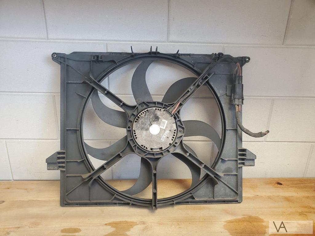 Mercedes ML W164 koelvin ventilator motor a1645000193 €150, Gebruikt, -, Ophalen of Verzenden, -